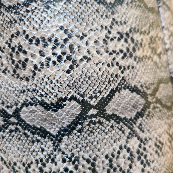 snake print clutch purse - Picture 5 of 6